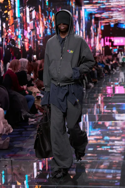 Look 41